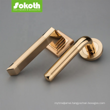 UK market zinc alloy metal gold door handle with lock